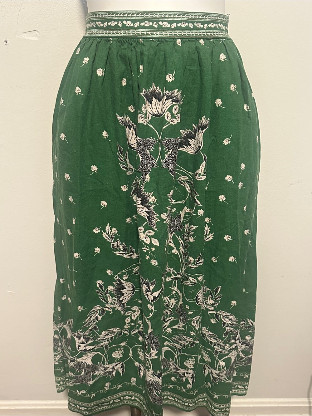 Max Studio Green Floral-Print Midi Skirt